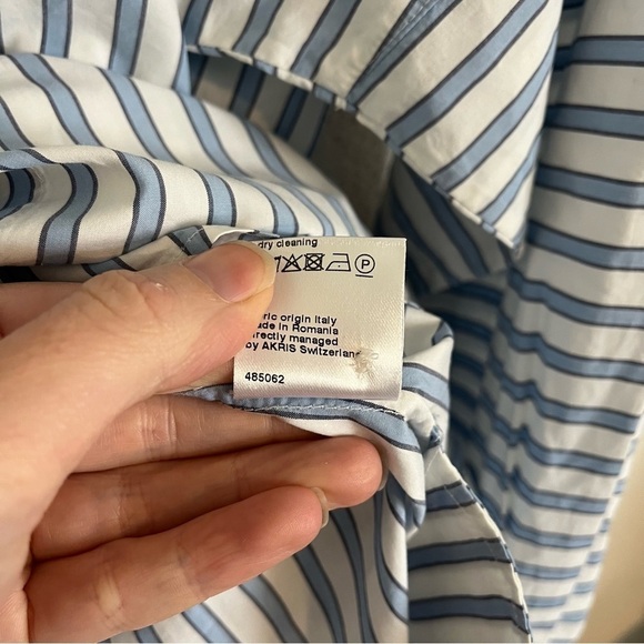 AKRIS PUNTO Oversize Stripe Button-Down Shirt with Pockets - Picture 10 of 11